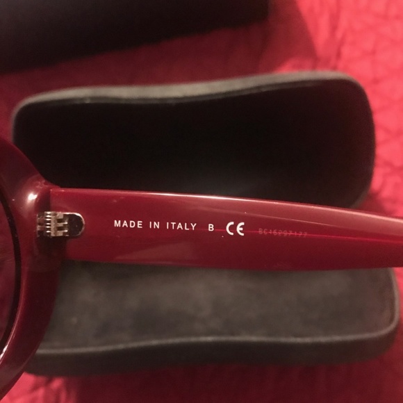 CHANEL Oval Sunglasses - Picture 6 of 7